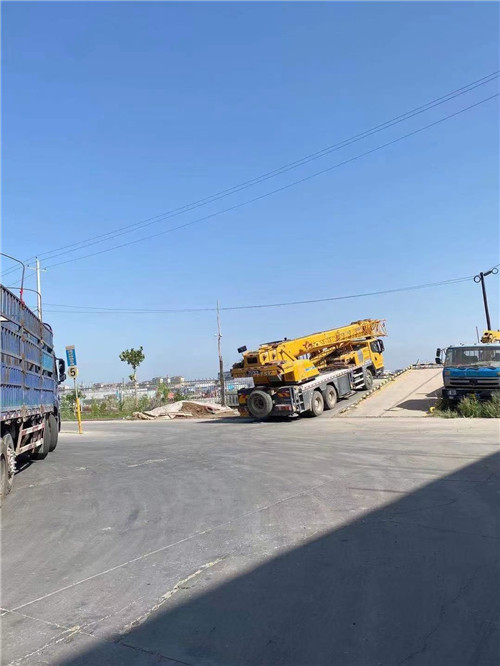 金华市25吨吊车的租赁价格大概是多少？